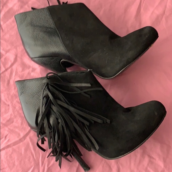 Booties! - Picture 4 of 4